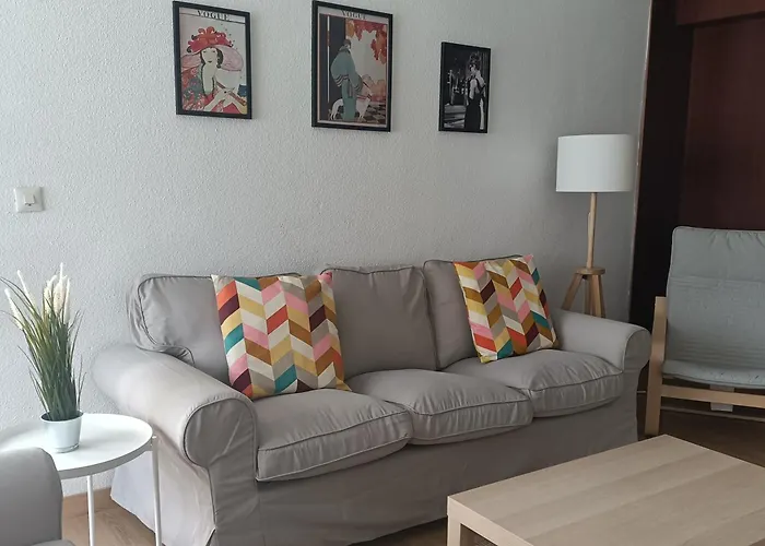 Funcional Y Renovado Apartamento En Iturrama