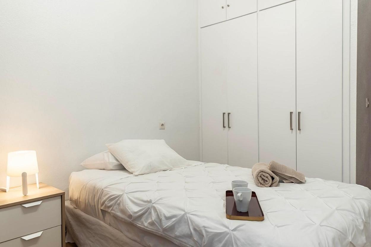 Funcional Y Renovado En Iturrama Apartament